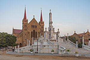 Archivo:PK Karachi asv2020-02 img40 StPatrick Cathedral