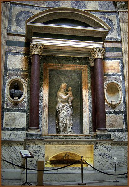 Pantheon-raphaels-tomb