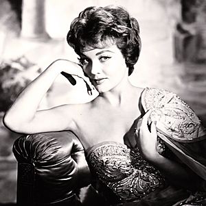 Archivo:Patrice Wymore 1950s