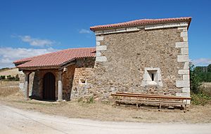 Archivo:Riosmenudos de la Peña Hermitage of Saint Roque 001