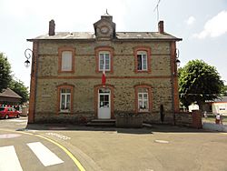 Saint-Ouen-de-Mimbré (Sarthe) mairie.jpg