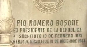 Archivo:Tumba De Pio Romero Bosque. En El Cementerio Los Ilustes