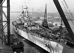 Archivo:USS North Carolina Fit out NARA 1941-04-17