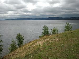 Archivo:Вид на озеро Иткуль