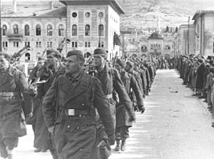 Archivo:8. korpus NOVJ u Mostaru, februar 1945
