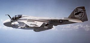 Archivo:A-6C VA-35 CVA-66 1972