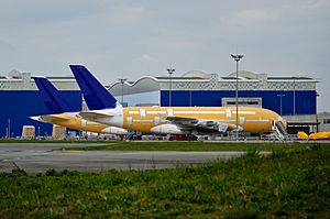 Archivo:AIB A380 F-WWSN!167 16mar15 LFBO