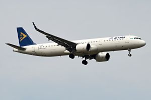 Archivo:Air Astana, P4-KDC, Airbus A321-271N (27257480417)