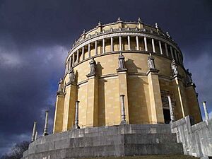 Archivo:Befreiungshalle-kelheim-aussen