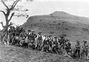 Boers at Spion Kop, 1900 - Project Gutenberg eText 16462.jpg