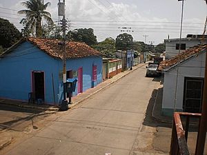 Archivo:Calle Principal de Guanape (Santa Rosa)