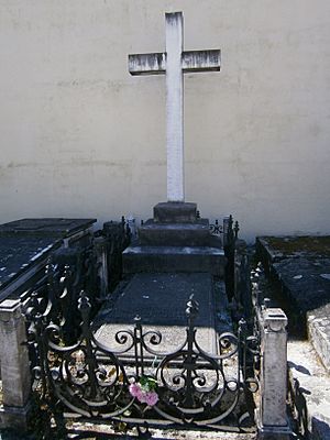 Archivo:Cemiterio de Santo Amaro - Francisca Herrera