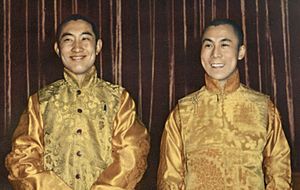 Archivo:Dalai and Panchen