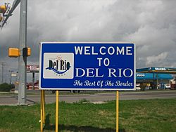 Del Rio, Texas welcome sign.JPG