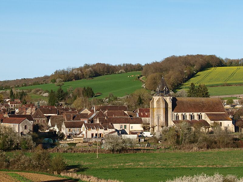 Dixmont-FR-89-village-05