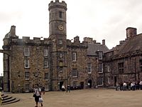 Archivo:Edinburgh-Castle