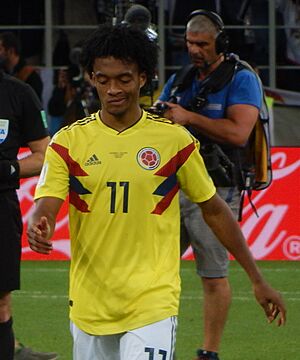 Archivo:FWC 2018 - Round of 16 - COL v ENG - Photo 100 - Juan Cuadrado (cropped)