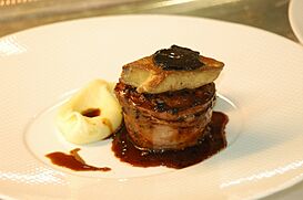 Foie gras, rognon, truffe noire et écrasé de pommes de terre.jpg