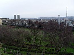 Glasgow's East End from the Necropolis - geograph.org.uk - 665349.jpg