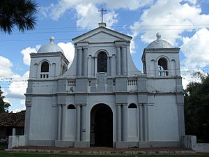 Archivo:Iglesia de Santiago Misiones
