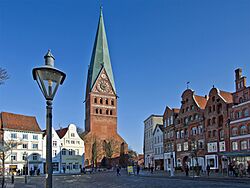 Kirche St Johannis Lueneburg.jpg