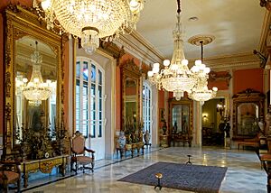 Archivo:La havane Palacio de los Capitanes Generales salle des miroirs
