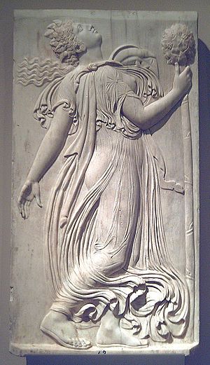 Archivo:Ménade relieve romano (Museo del Prado) 01