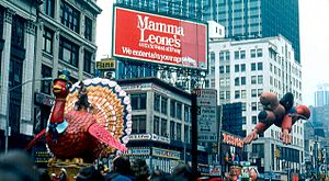 Archivo:Macys-parade-1979