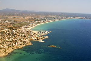 Archivo:Mallorca platja-de-palma aerial-photo 2009
