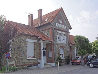 Menneville (Aisne) Mairie.JPG
