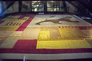 Archivo:Pendón de San Fernando (Catedral de Sevilla)