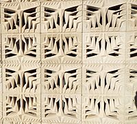 Archivo:Phoenix-Building-Arizona Biltmore Hotel-stylized bricks by architect, Albert Chase McArthur-1929-0