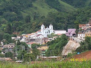 Archivo:Rio Claro RJ Brasil - Vista do Centro - panoramio