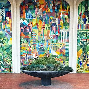 Archivo:San Mateo Mosaic Mural from 1963