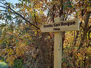 Archivo:Señalización del camino a la Ermita de San Roque en Valdavido