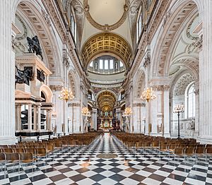 Archivo:St Paul's Cathedral Nave, London, UK - Diliff