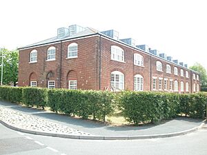 Archivo:Stable Block Christchurch Barracks Dorset