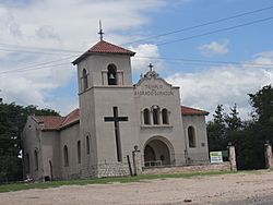 Templo Sagrado Corazón Anisacate.jpg