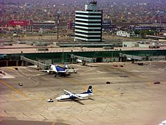 AeropuertoJorgeChavez2006-1