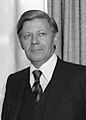 Bundesarchiv Bild Helmut Schmidt 1975 cropped