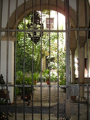 Archivo:CasaPetra-Jerez-dsc01989