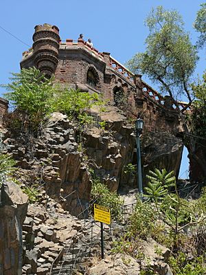 Archivo:Cerro Santa Lucía 08