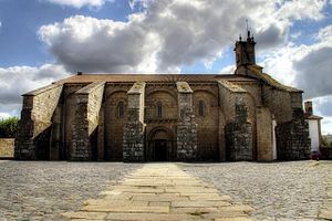 Archivo:Colexiata Santa María a Maior e Real do Sar, Santiago de Compostela