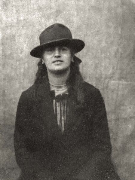 Conchita Monrás, 1917