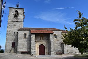 Archivo:Cristóbal de la Sierra - igrexa de San Martiño