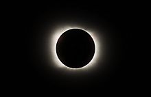 Archivo:Eclipse total en la ciudad de Gorbea
