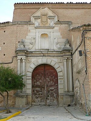 Archivo:IglesiaDeSanNicolásArévaloP1090926