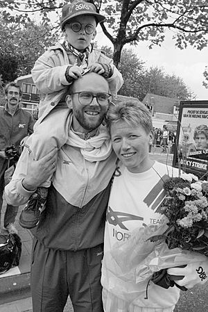 Archivo:Ingrid Kristiansen with family 1987