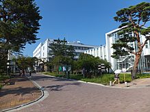 Archivo:Inside of Tegata Campus, Akita University 001