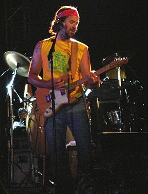 Archivo:Jarabe de Palo-crop-Pau Donés (cropped)